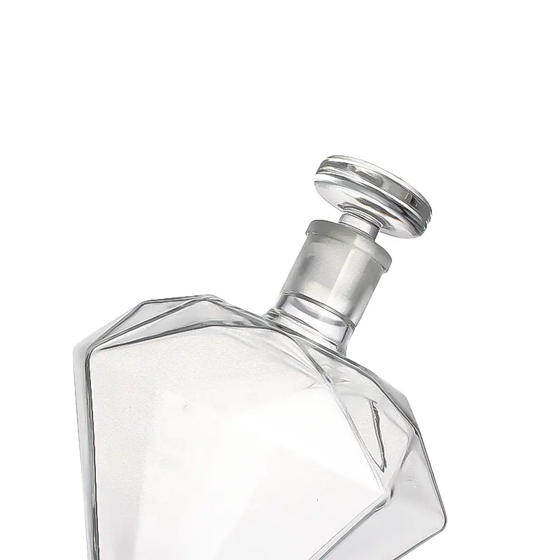 Handmade borosilicate glass decanter with cork, 750 ml